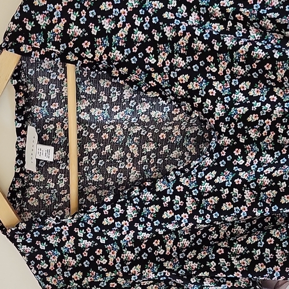 💥 ASSORTED COLOR OF DAISIES TOP BY TOPSHOP 💥 - Picture 2 of 12